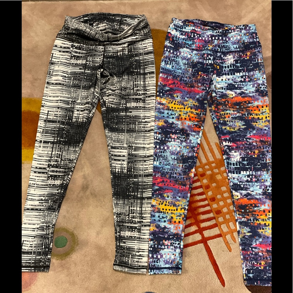 2 pairs Fit & Famous leggings size M.  Worn once.